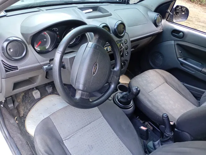 Ford Fiesta S 1.0 8V Flex 5P 2014