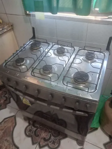 Vendo Fogão Cônsul 6 bocas, funcionando perfeitamente, só necessita de uma limpeza básica