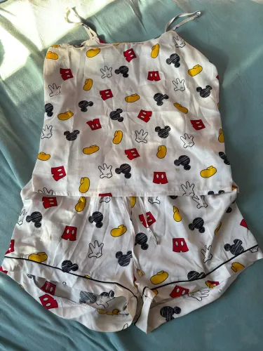 Conjunto de pijama de cetim Disney, tamanho GG