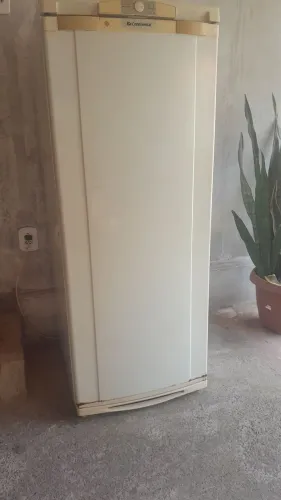 Vende uma Geladeira usada