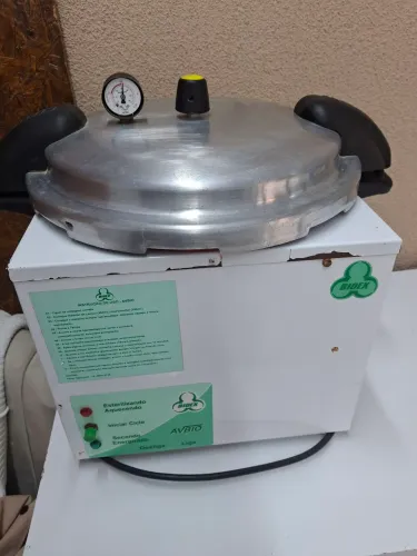 Autoclav 13 litros