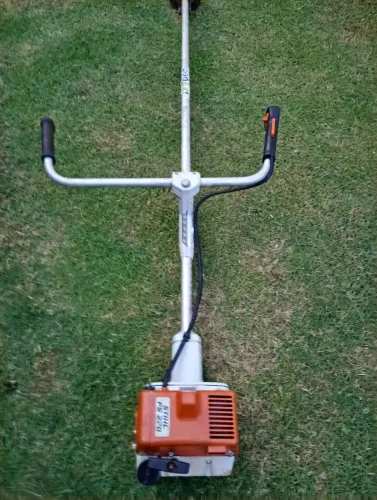 Vendo roçadeira Stihl fs220