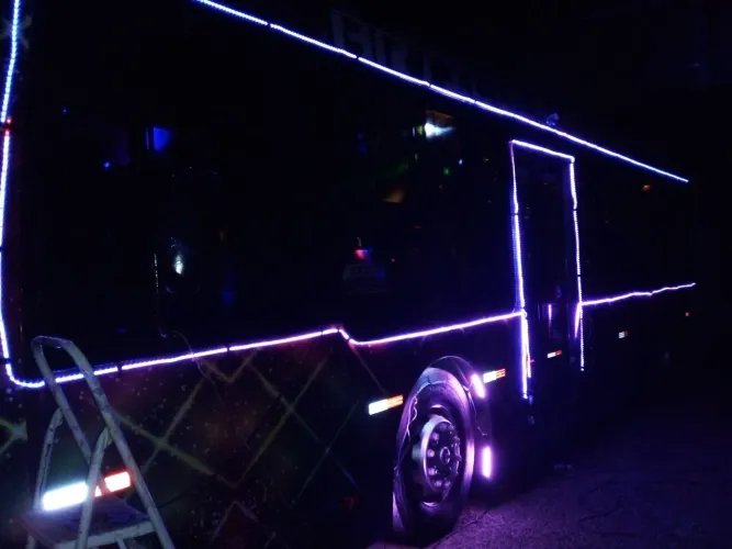 TREM DA ALEGRIA
