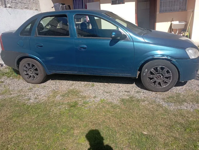 Chevrolet Corsa Sedan 1.0 MPFI 8V 71cv 4P 2002