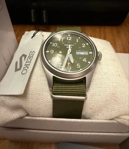 Relógio Seiko Sports Automático Militar