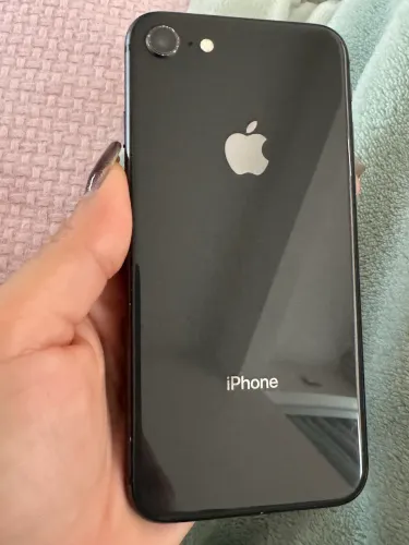iPhone 8 preto, impecável, tudo funcionando, bateria 72%, pronto para uso