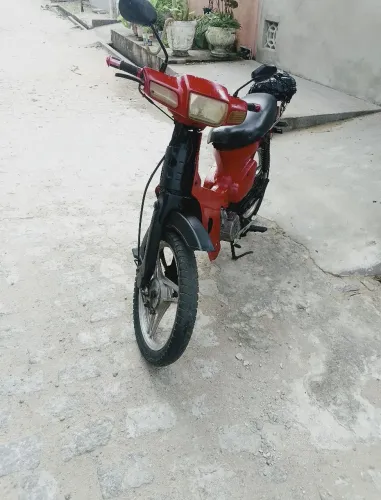 Vendo uma Moto Traxx 50cc ! Localizada no bairro Planalto, Pegando Tudo certinho