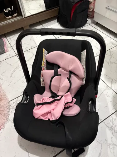 Bebê conforto pouco usado