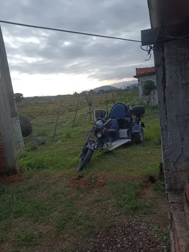 Vendo triciclo funcionando