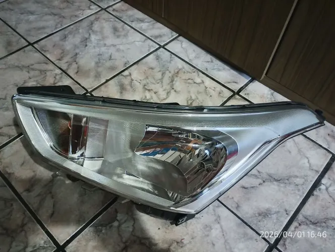 Farol Hyundai Creta 2017/2021