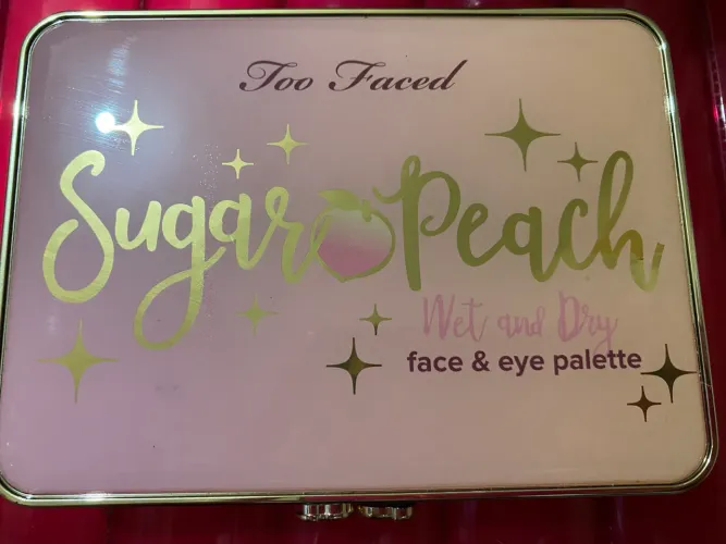 Paleta blush e iluminadores too faced