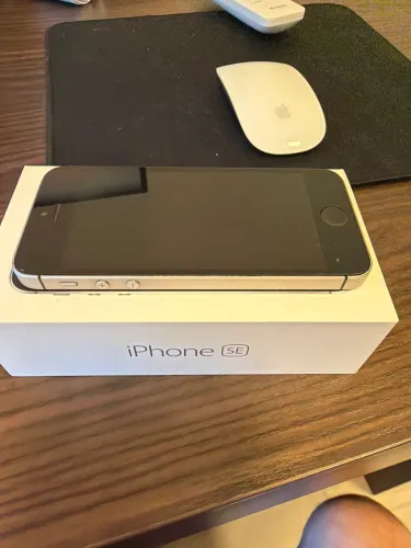 Iphone SE 64gb