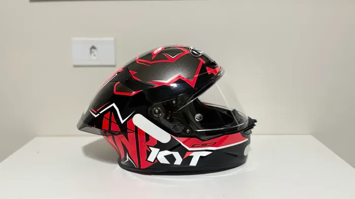 Capacete KYT TT REVO Nicolo Bulega 2022 + Spoiler