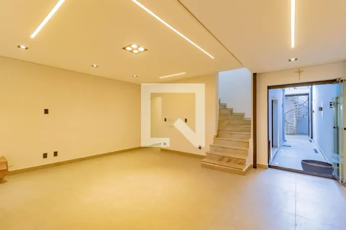 Casa à Venda - Vila Mascote, 3 Quartos, 180 m2