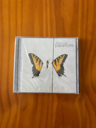 Paramore - Brand New Eyes 