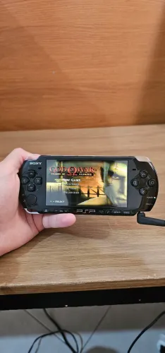 PSP 3001 DESBLOQUEADO + 20 JOGOS COM CARREGADOR 