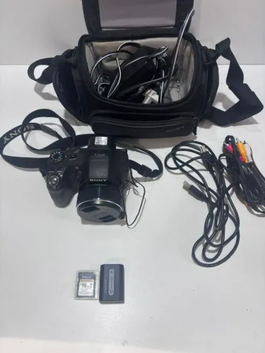 Sony Cyber-shot DSC-HX100V