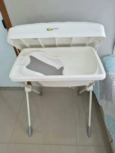 Banheira Burigotto com Trocador - R$240,00 (aceito oferta)