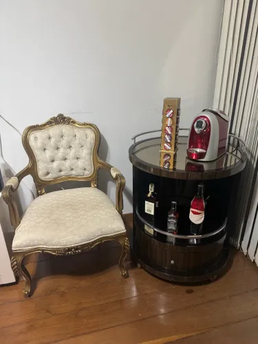 Barzinho redondo , carrinho de bebidas
