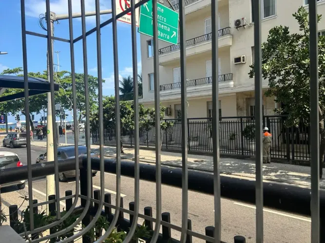 Conjugado para Alugar em Copacabana, Quadra da Praia, Vista Lateral Mar