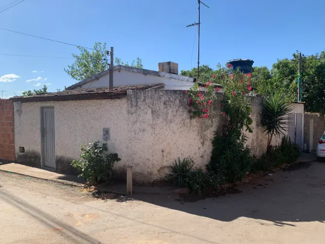 Casa a venda bairro Santa Cecília 
