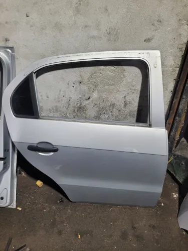 Porta traseira direita vw gol g6 g7 g8 