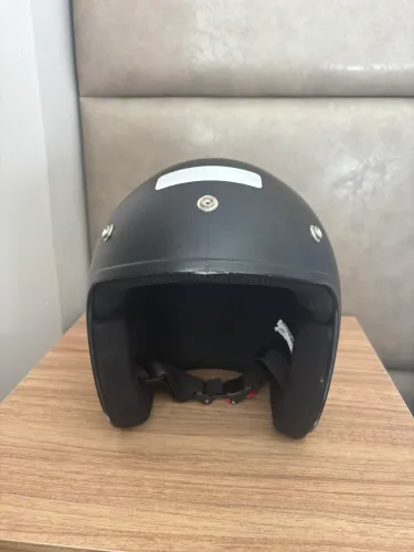 Capacete old school seminovo tamanho 58