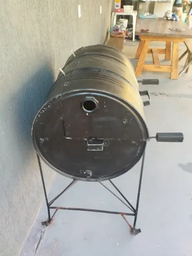 Churrasqueira de latão inteira