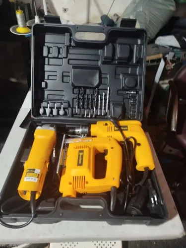 Kit lixadeira furadeira e parafusadeira martelete e serra Tico tico zero nova