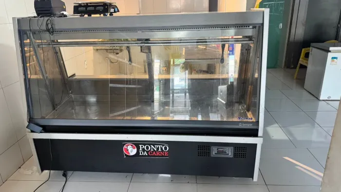 Vendo Balcão de Carne, com 7 meses de uso!