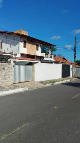 VENDO CASA de 1º andar com 190 metros quadrados com 4 quartos em Cruz das Armas - João Pes