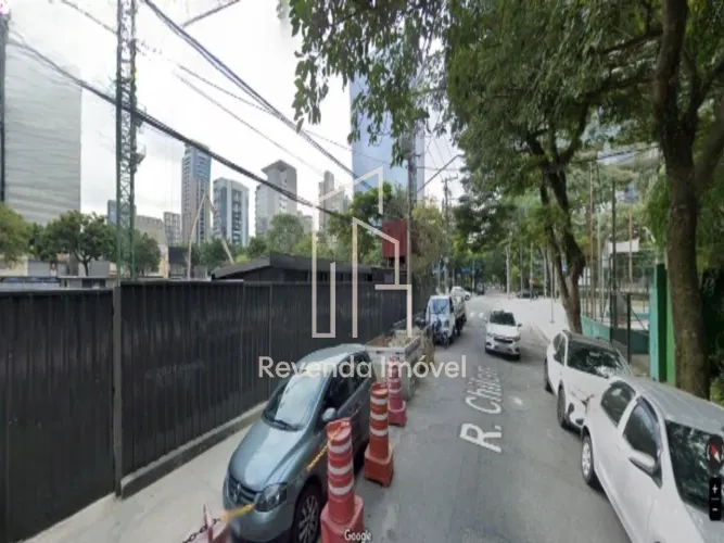 Terreno à venda na Vila Olímpia, São Paulo-SP, com 425m² de área! Aproveite esta oportunid