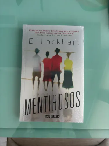 Livro Mentirosos E. Lockhart