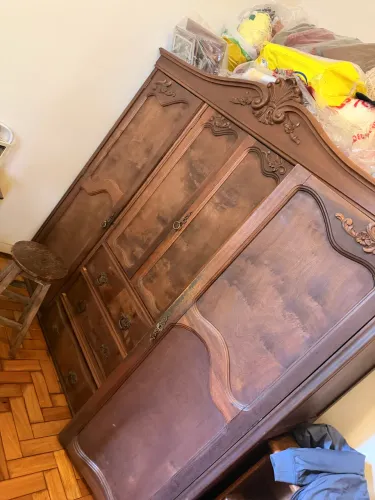 Armário antigo para restauro