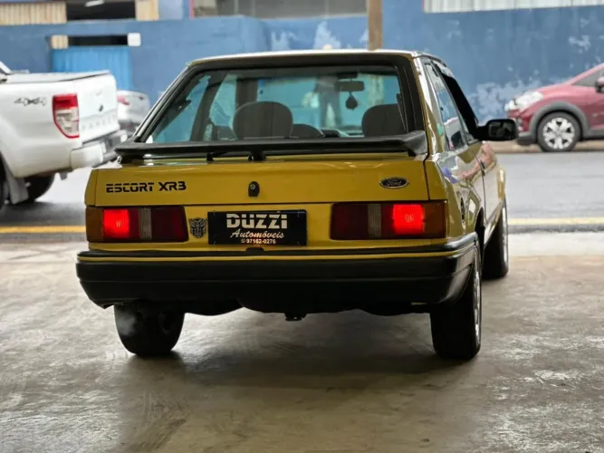 Ford Escort XR3 1.8 / 1.6 Beneton/form./laser 1988