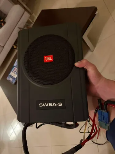 Sub grave JBL SW8A-S