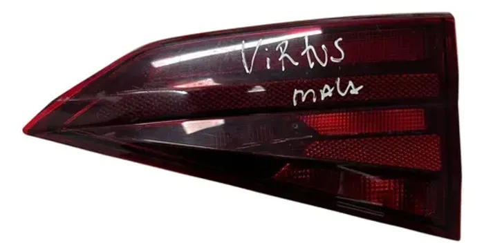 Lanterna Tampa (mala) Direito Volkswagen Virtus 2018/23 Direito/passageiro