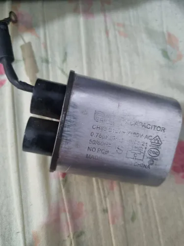 Capacitor 0.75uF2100v AC modeloch85