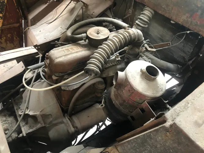 Conjunto Motor Diesel 4cil e Câmbio Manual
