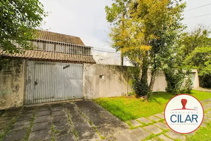 Terreno com 434m² à venda no Bom Retiro, Curitiba: ideal para seu projeto