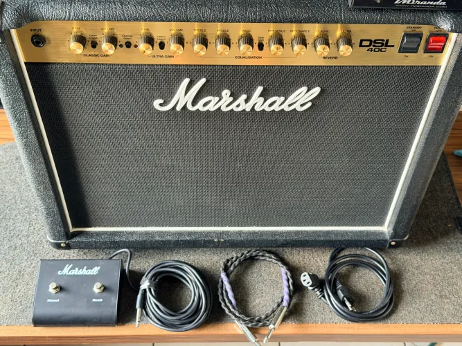 Marshall DSL 40c com falante V30 + Atenuador TMiranda