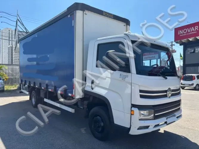 VW 11-180 ANO 2022 BAU 6,20M