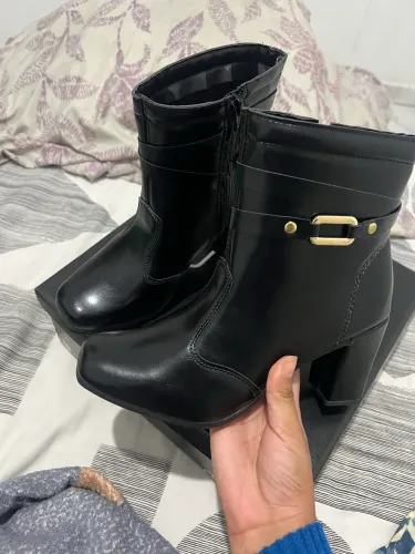 Bota Nova!