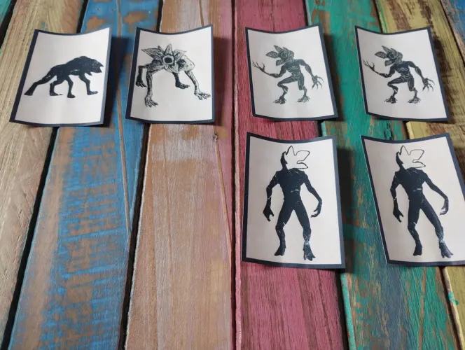 Figurinhas raras repetidas Stranger Things 2025 - P1, P2, P3 e P7