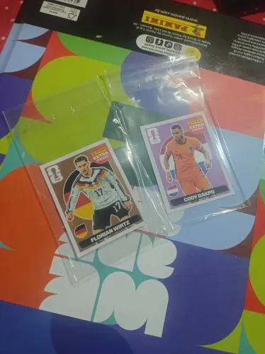 2 figurinhas extra copa 2026 panini