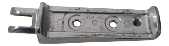 Pedaleira Dianteira Suzuki M1800 Boss 16/19 L/d Orig 56810