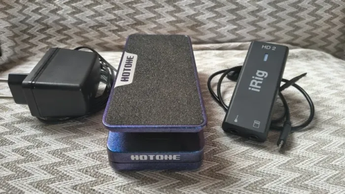 Pedal Hotone Wah-Wah Soul Press II + iRig HD 2 - Semi-novos!