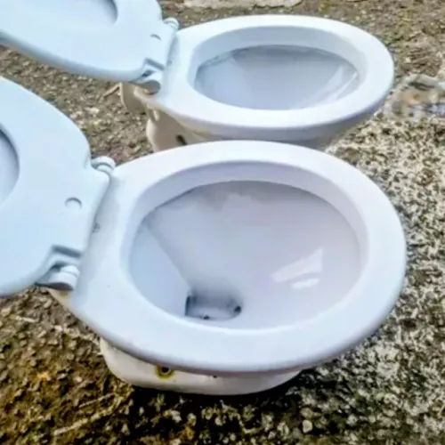 Vaso sanitário infantil convencional. Marca Logasa. R$ 90,00 cada. Temos seis unidades. Sã