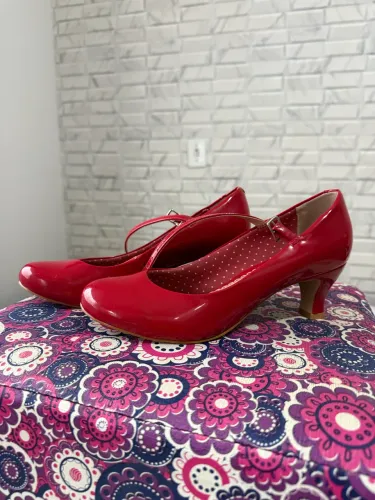 Sapato de Couro boneca vermelho n 36