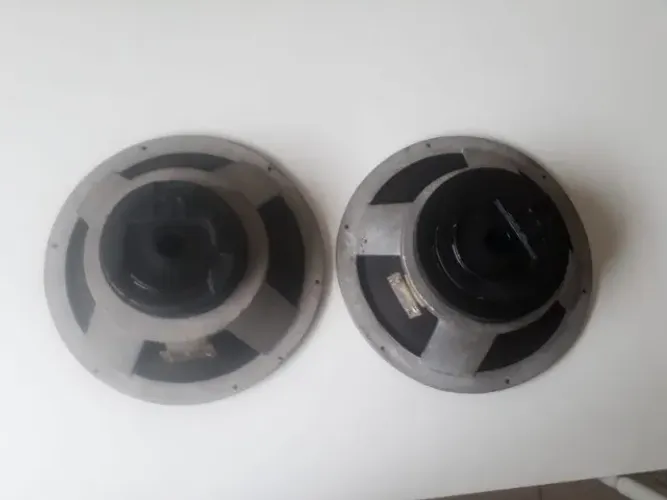 Falante Meteoro 15" , Super Potente. 900 watts.